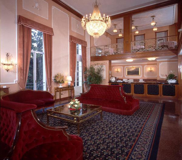 Hotel Regina Olga Lake Como Екстер'єр фото